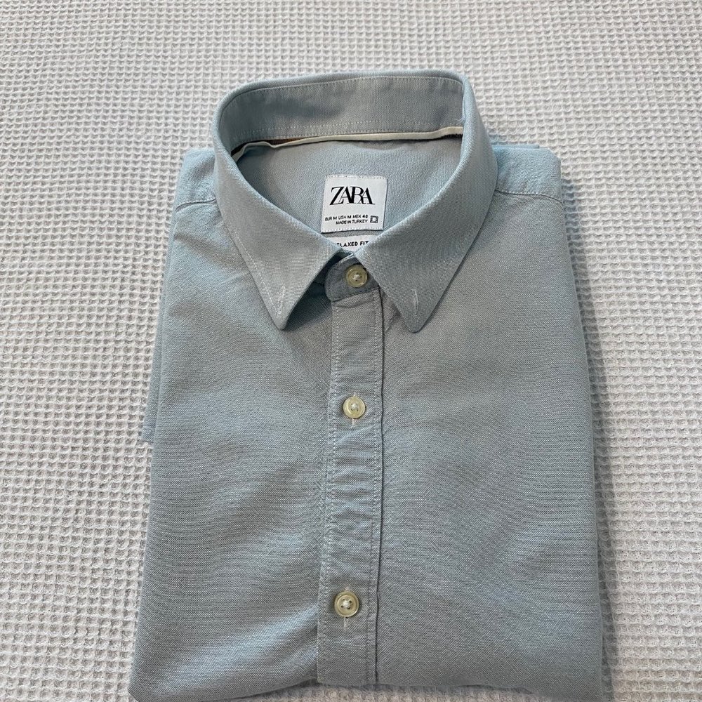 Zara Men's Short Sleeve Light Gray Relaxed Fit Shirt Size M